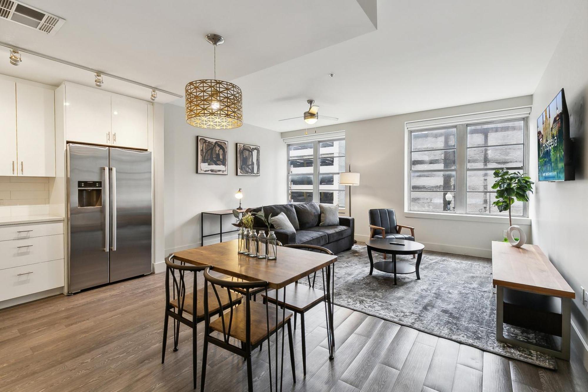 Upscale Condos And Penthouses Close To Canal And Bourbon St New Orleans Bagian luar foto