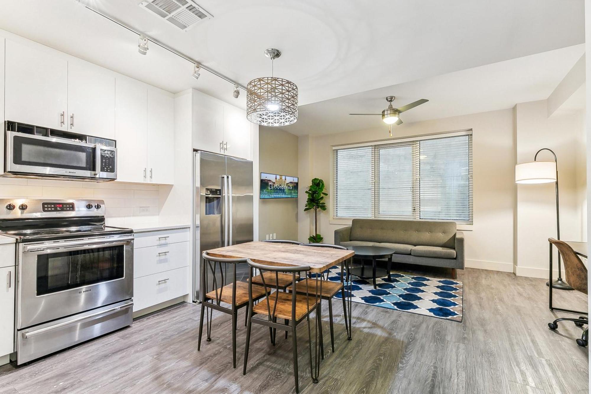 Upscale Condos And Penthouses Close To Canal And Bourbon St New Orleans Bagian luar foto